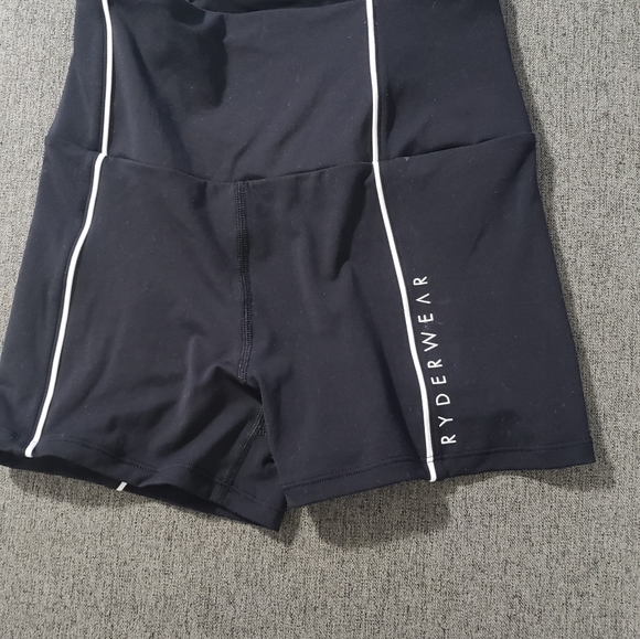 Ryderwear Glow Highwaisted Shorts Small - Picture 4 of 5